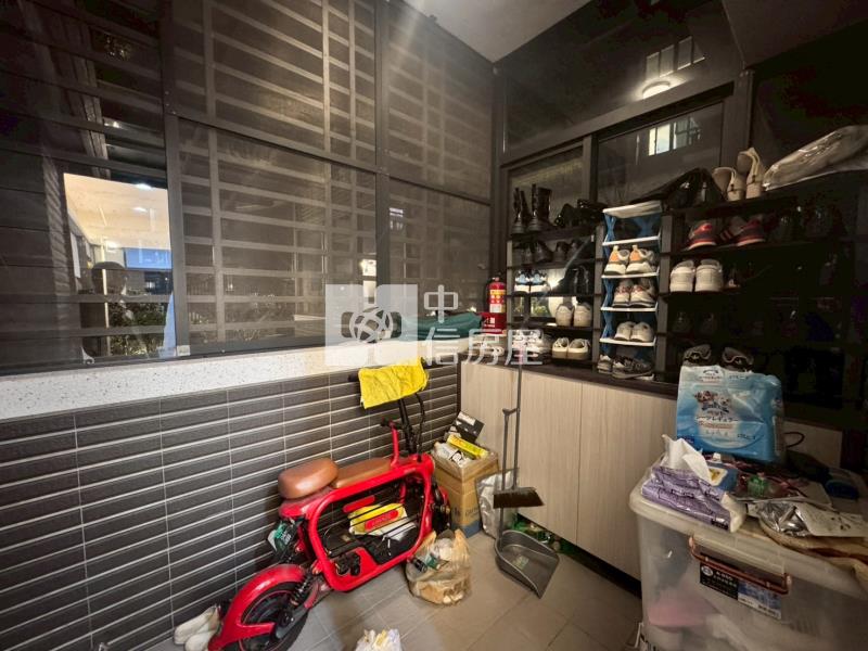 斗六棒球場特區三房平車精裝華廈房屋室內格局與周邊環境