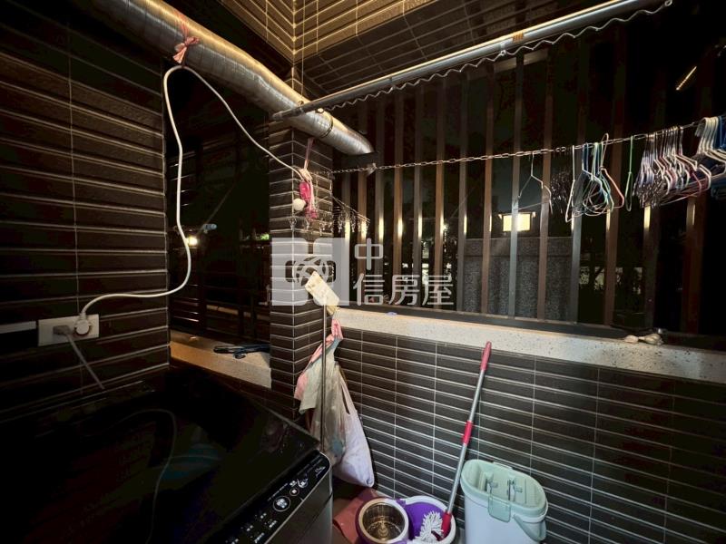 斗六棒球場特區三房平車精裝華廈房屋室內格局與周邊環境