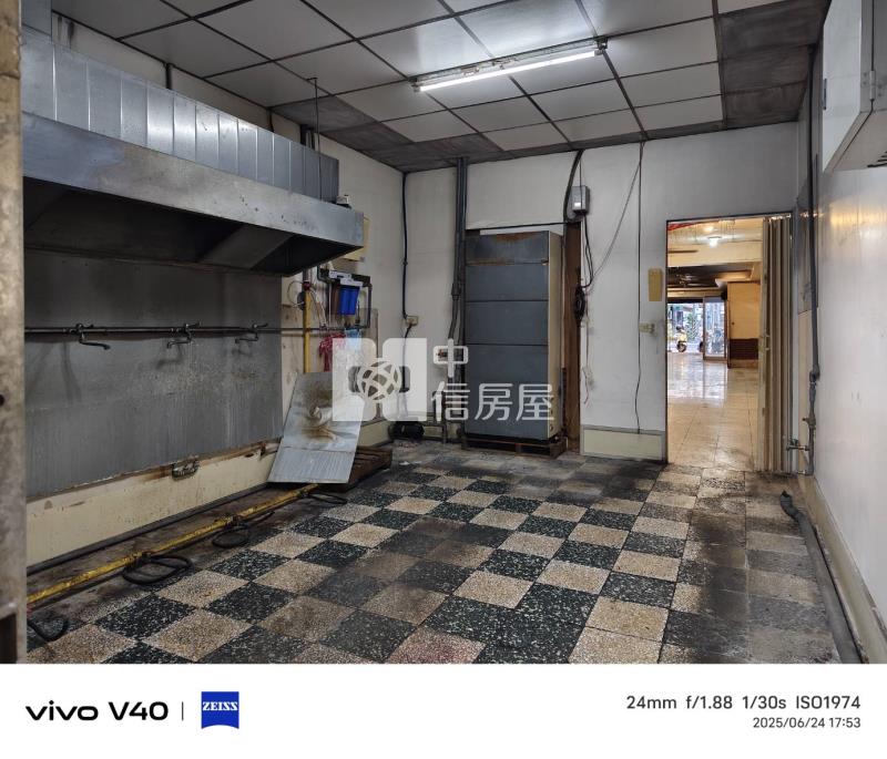 永康區中正路大地坪黃金店面房屋室內格局與周邊環境