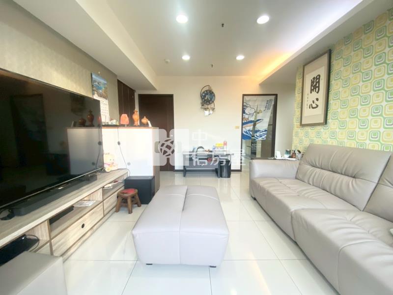 勝美彩虹城三房平車房屋室內格局與周邊環境