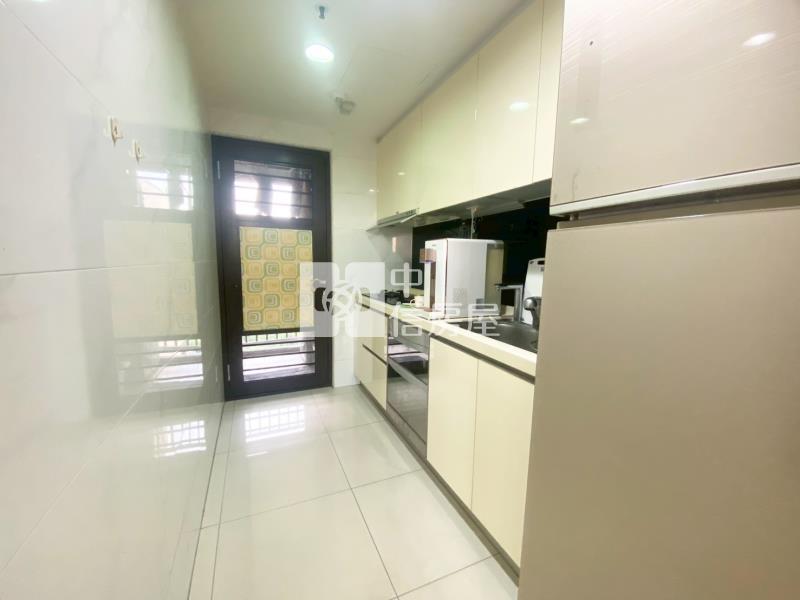 勝美彩虹城三房平車房屋室內格局與周邊環境