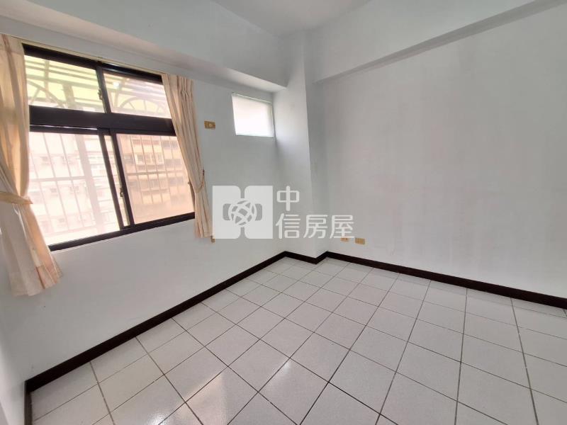 專任國安國宅大三房大棟距房屋室內格局與周邊環境