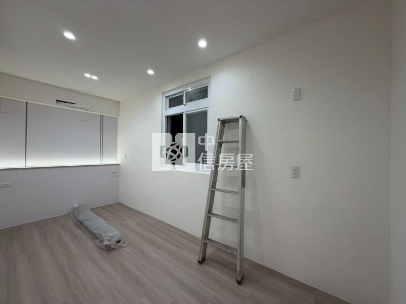 觀音忠愛莊大面寬透天房屋室內格局與周邊環境