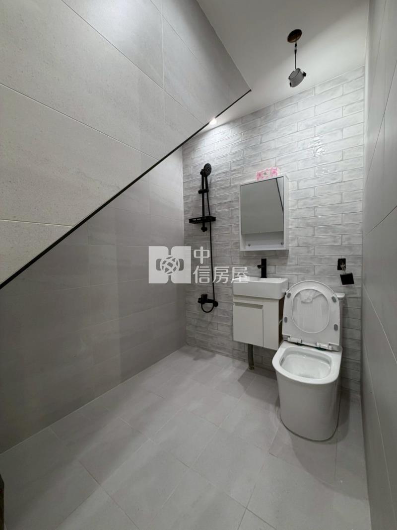 觀音忠愛莊大面寬透天房屋室內格局與周邊環境