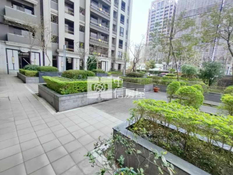 【安家】青埔A18【紐約線上】面中庭2+1房車房屋室內格局與周邊環境