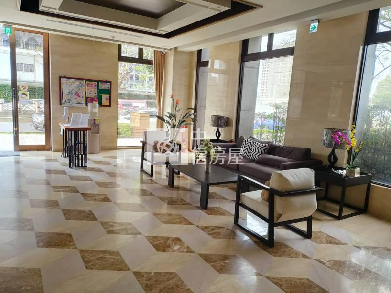 【安家】青埔A18【紐約線上】面中庭2+1房車房屋室內格局與周邊環境