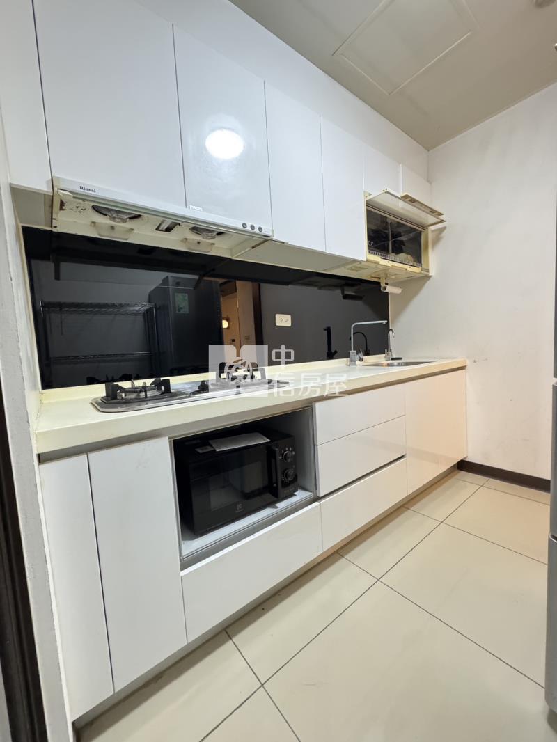 【安家】青埔A18【紐約線上】面中庭2+1房車房屋室內格局與周邊環境