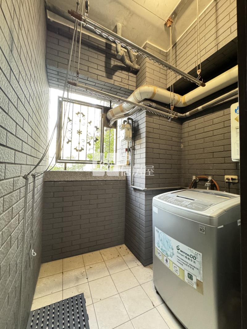 【安家】青埔A18【紐約線上】面中庭2+1房車房屋室內格局與周邊環境