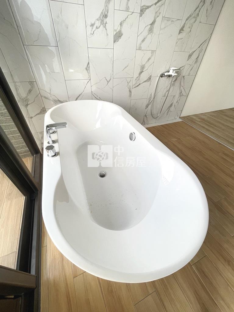 【新世紀】龍潭石門湯旅景觀套房車房屋室內格局與周邊環境