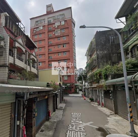 縣府LV2房車房屋室內格局與周邊環境