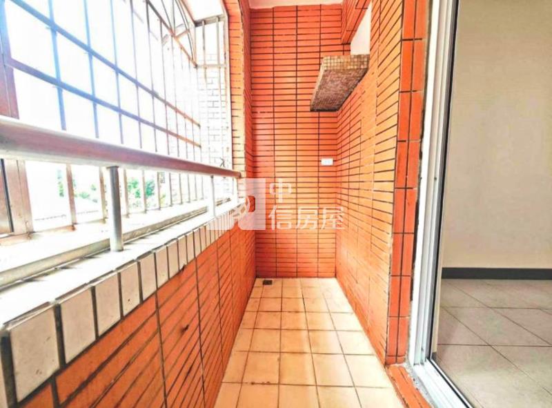 縣民公園高機能5房車墅房屋室內格局與周邊環境