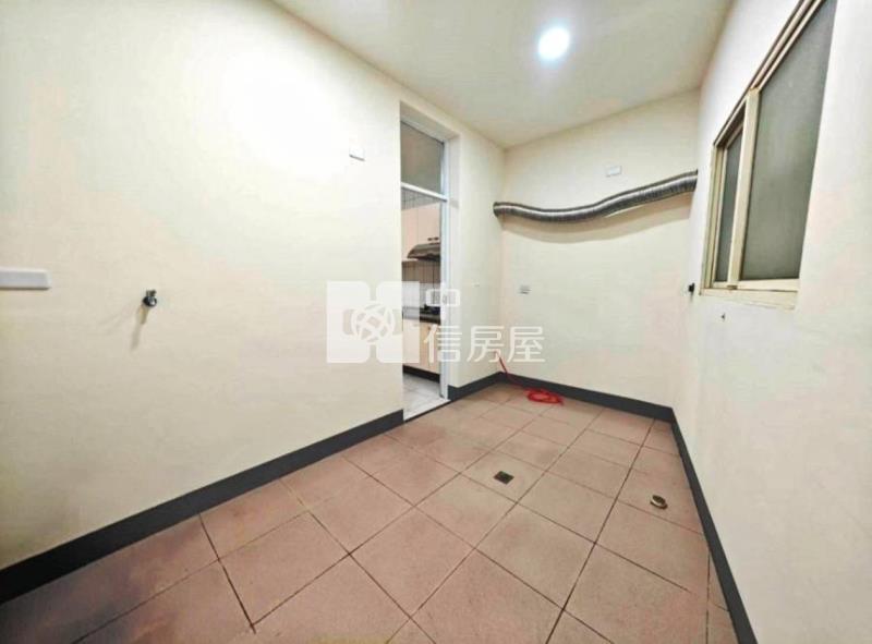 縣民公園高機能5房車墅房屋室內格局與周邊環境