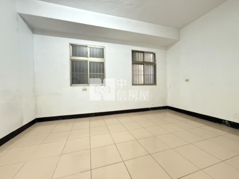 豐原鐮村路美透天房屋室內格局與周邊環境