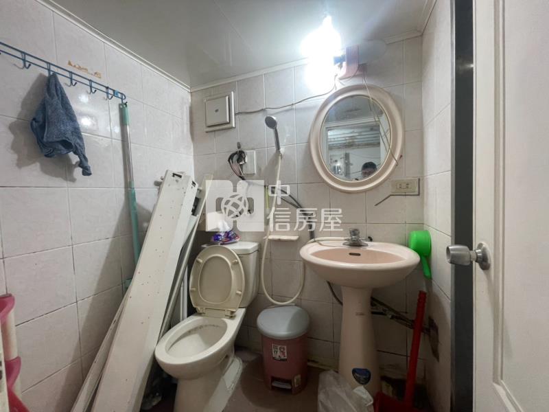 萬能及第大廈套房房屋室內格局與周邊環境