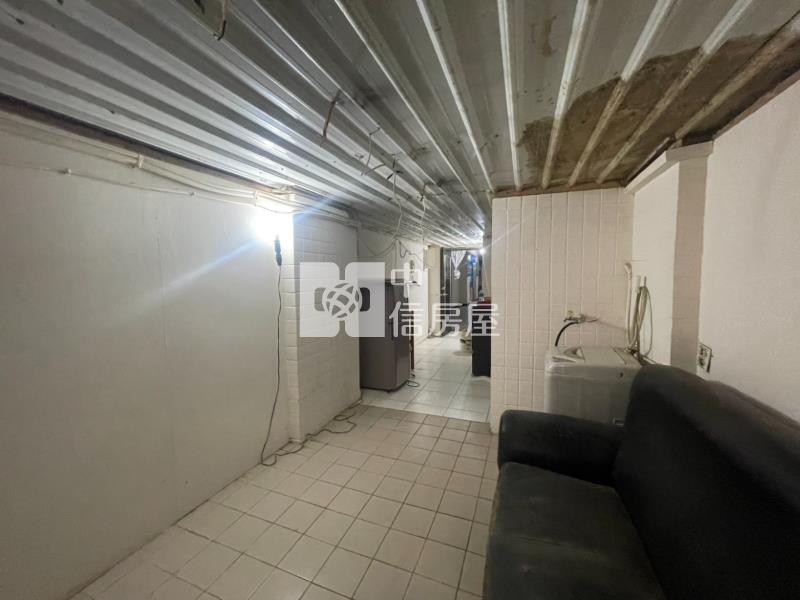 萬能及第大廈套房房屋室內格局與周邊環境