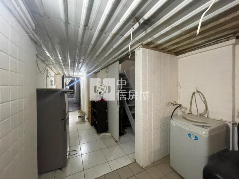 萬能及第大廈套房房屋室內格局與周邊環境