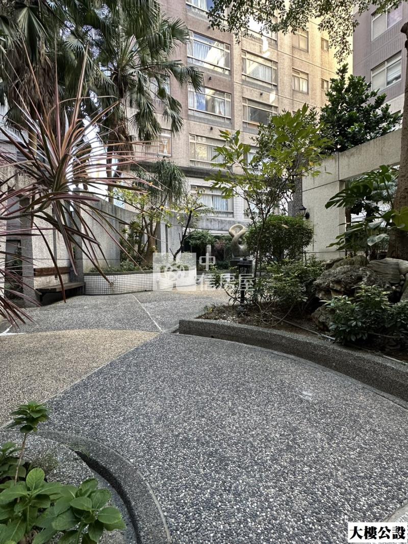 藝文特區-三房+車房屋室內格局與周邊環境