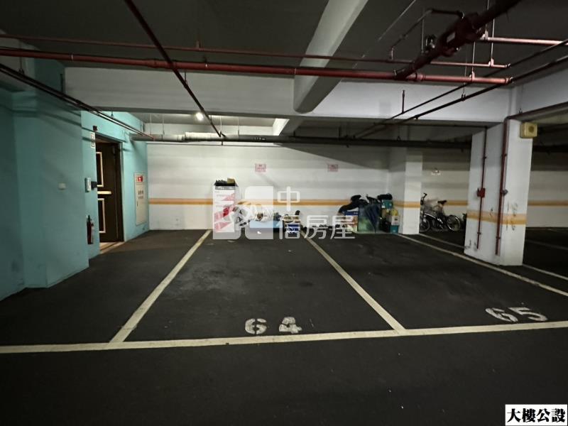 藝文特區-三房+車房屋室內格局與周邊環境