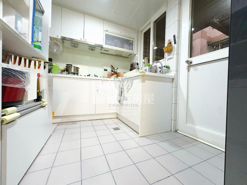 海洋世界裝潢屋平面大車位房屋室內格局與周邊環境