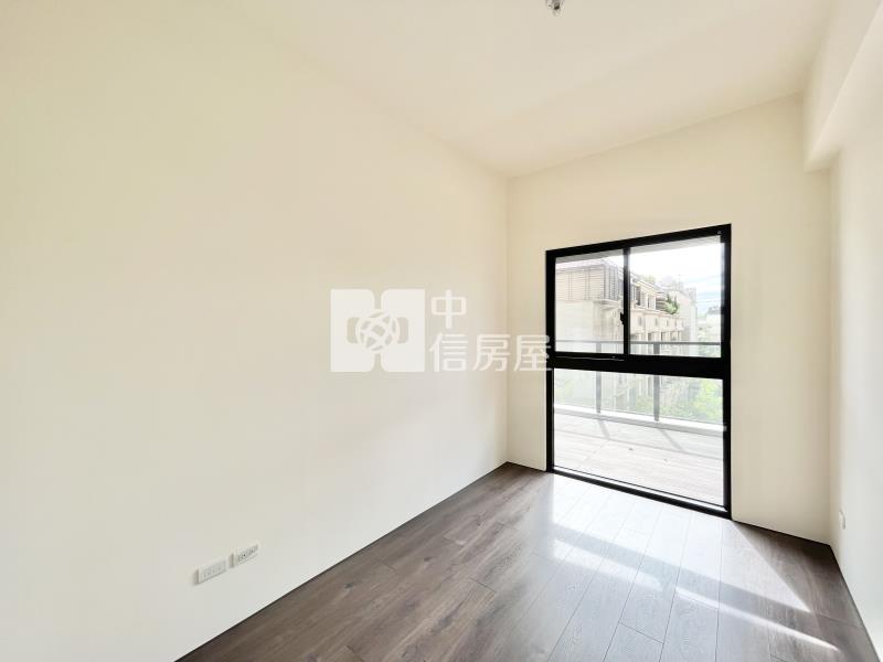 十期裕翔研山4房雙平車房屋室內格局與周邊環境