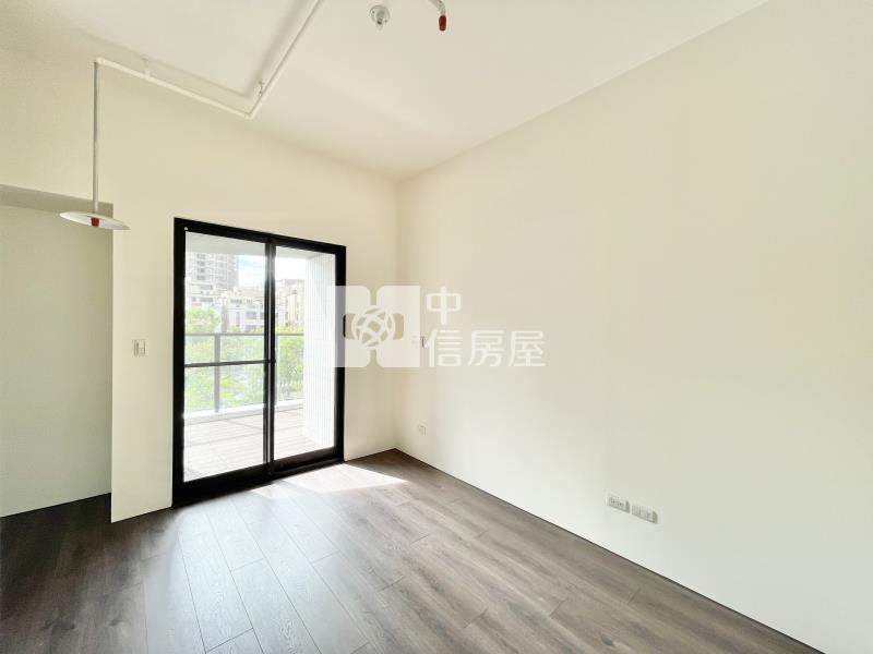 十期裕翔研山4房雙平車房屋室內格局與周邊環境