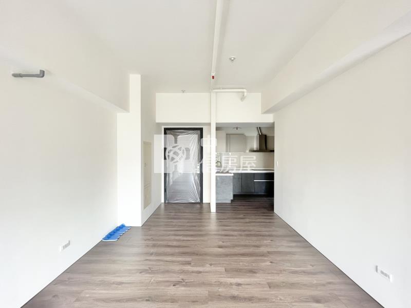 十期裕翔研山4房雙平車房屋室內格局與周邊環境