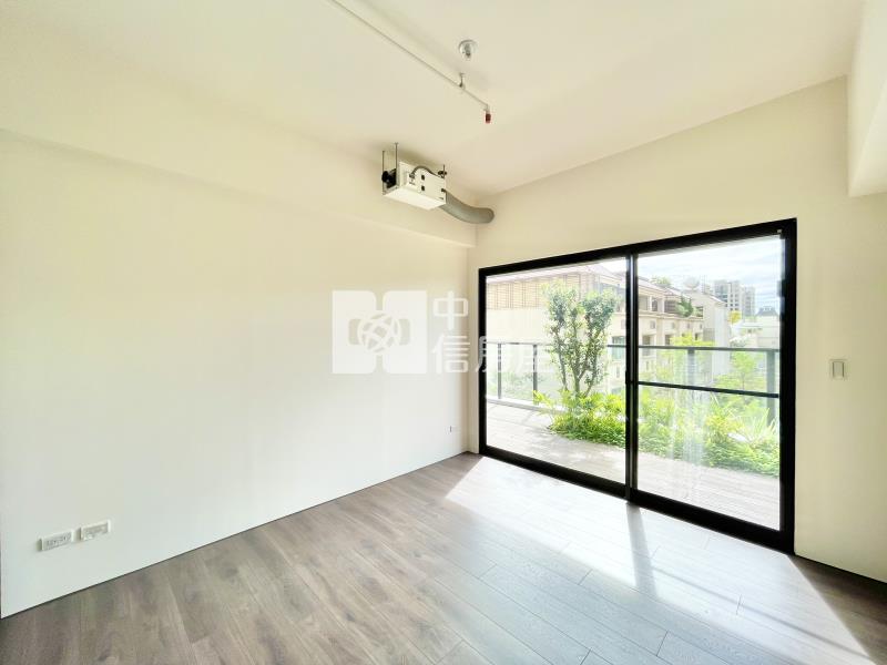 十期裕翔研山4房雙平車房屋室內格局與周邊環境