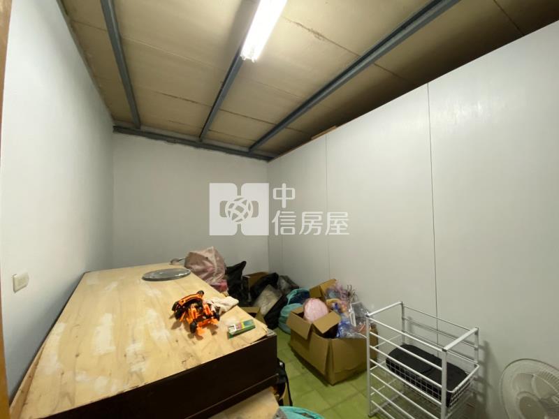 平鎮山仔頂雙拼美透天房屋室內格局與周邊環境