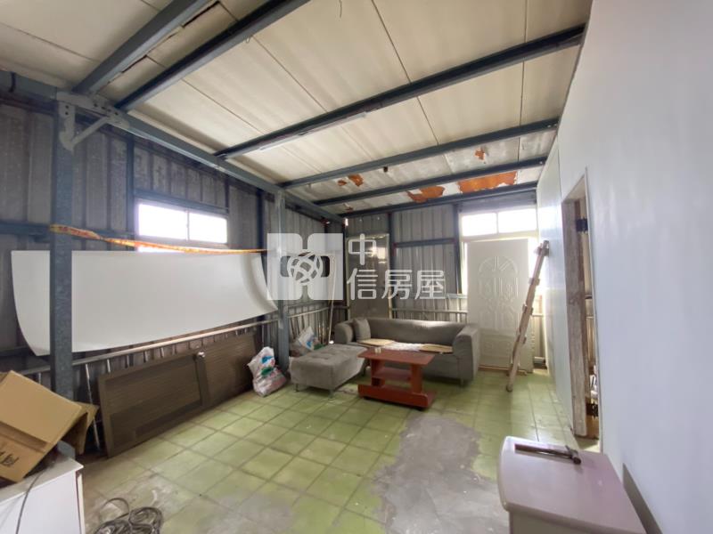 平鎮山仔頂雙拼美透天房屋室內格局與周邊環境