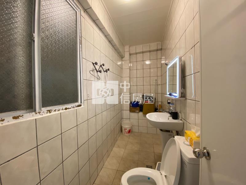 平鎮山仔頂雙拼美透天房屋室內格局與周邊環境