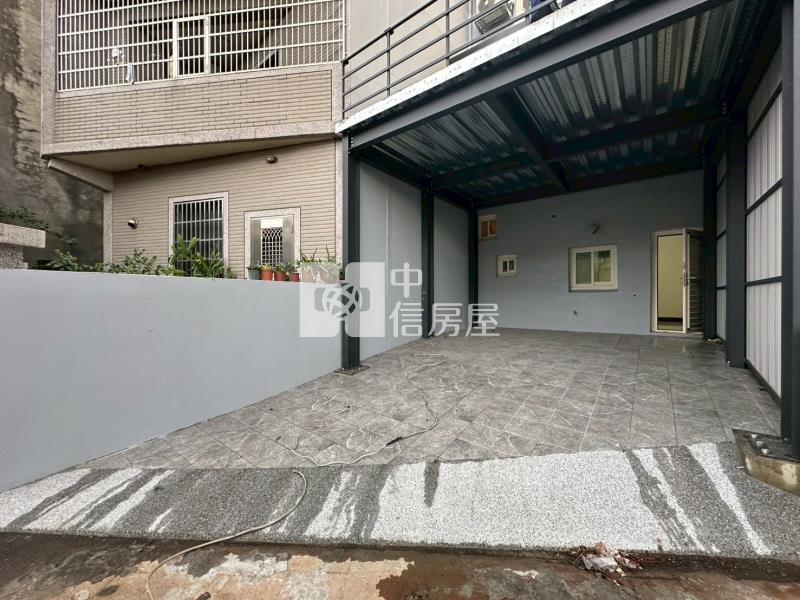 中興商圈全新五房店面房屋室內格局與周邊環境