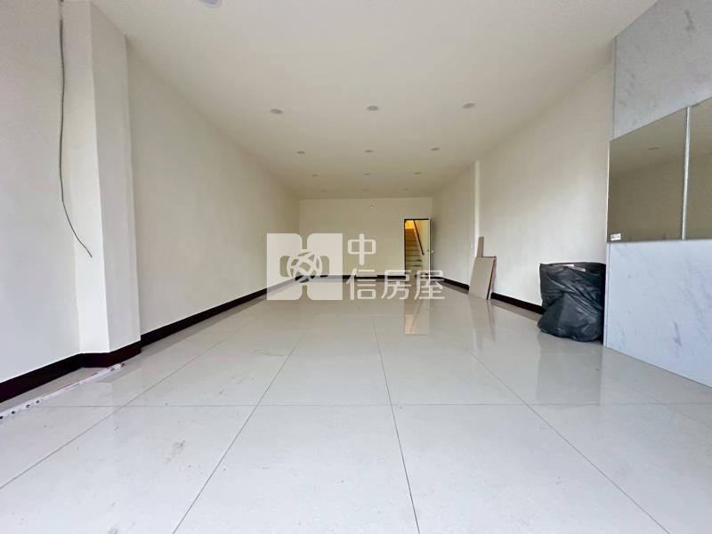 中興商圈全新五房店面房屋室內格局與周邊環境