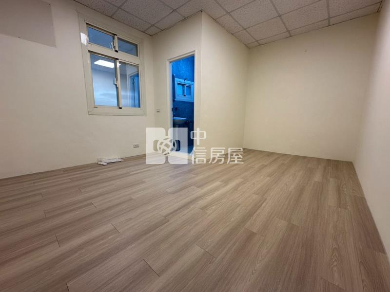 中興商圈全新五房店面房屋室內格局與周邊環境