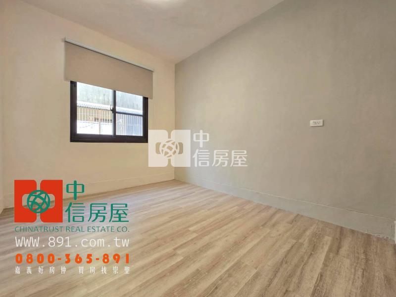 金世界大面寬車庫別墅房屋室內格局與周邊環境