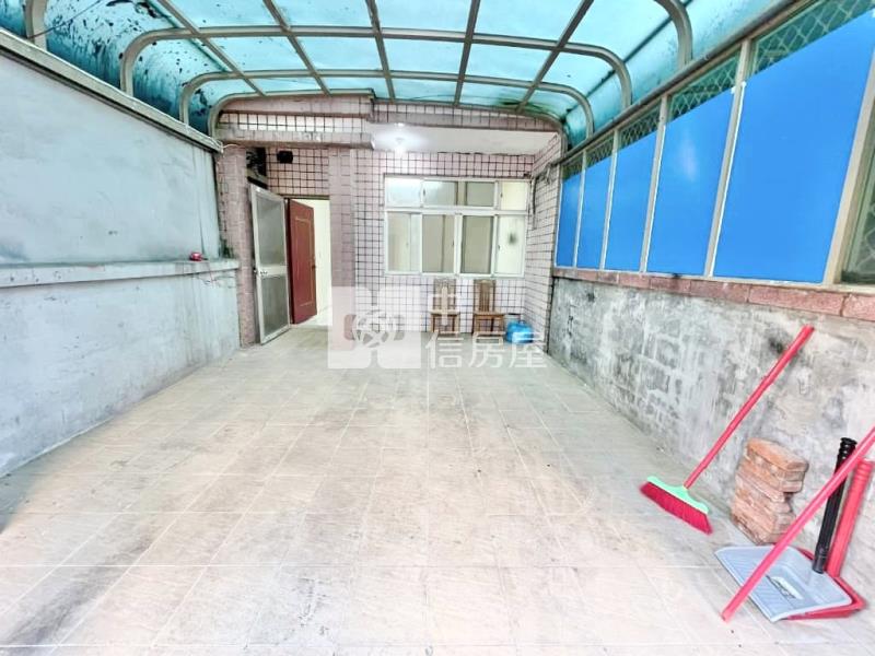 【新世紀】近觀音工業區整新透天+前院停車房屋室內格局與周邊環境