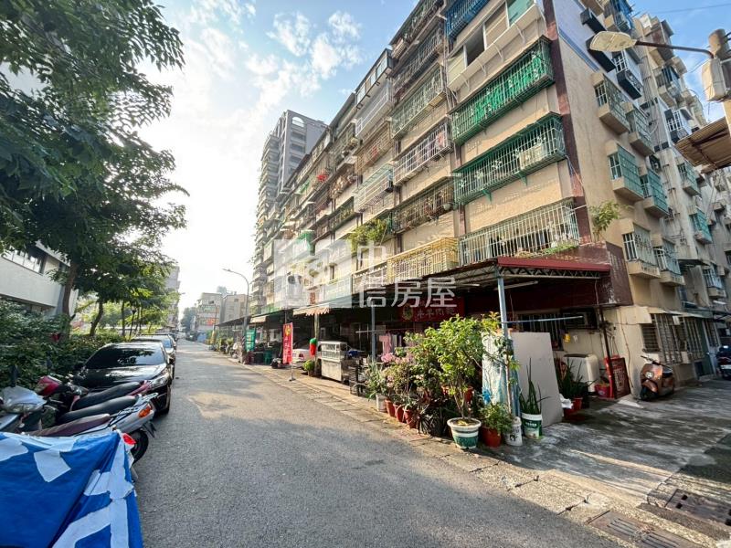 高雄三多商圈華廈美寓房屋室內格局與周邊環境