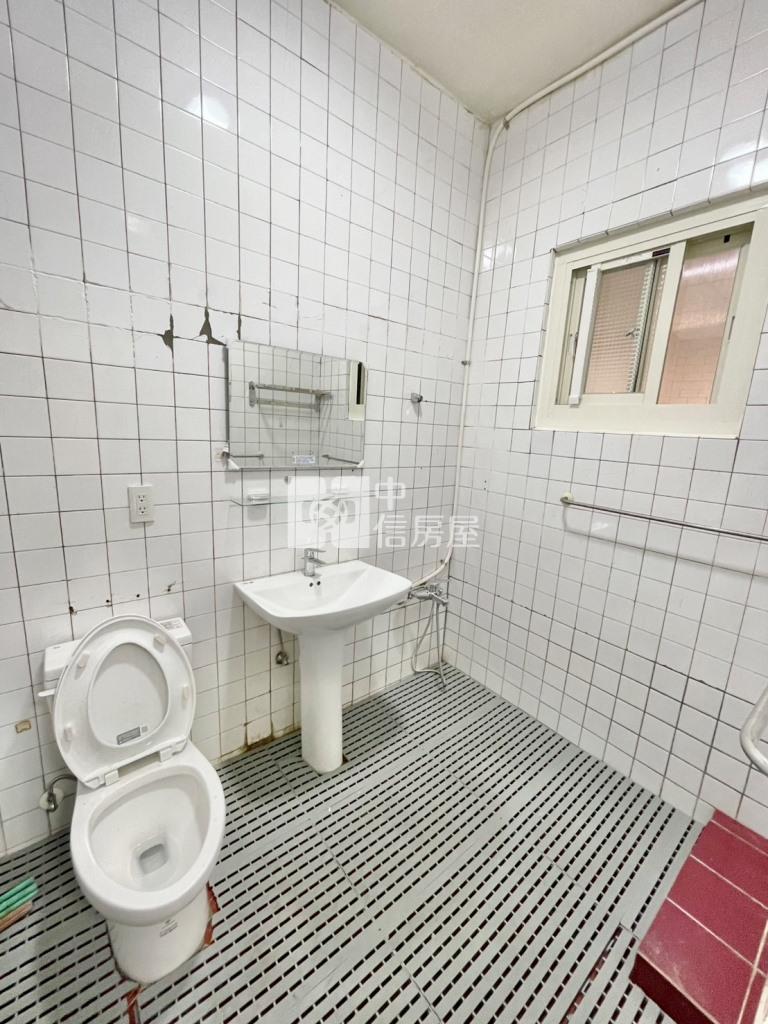 【新世紀】近平鎮大全聯整新透天房屋室內格局與周邊環境