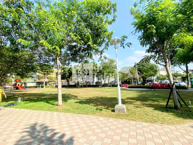 新都路溫馨車墅房屋室內格局與周邊環境