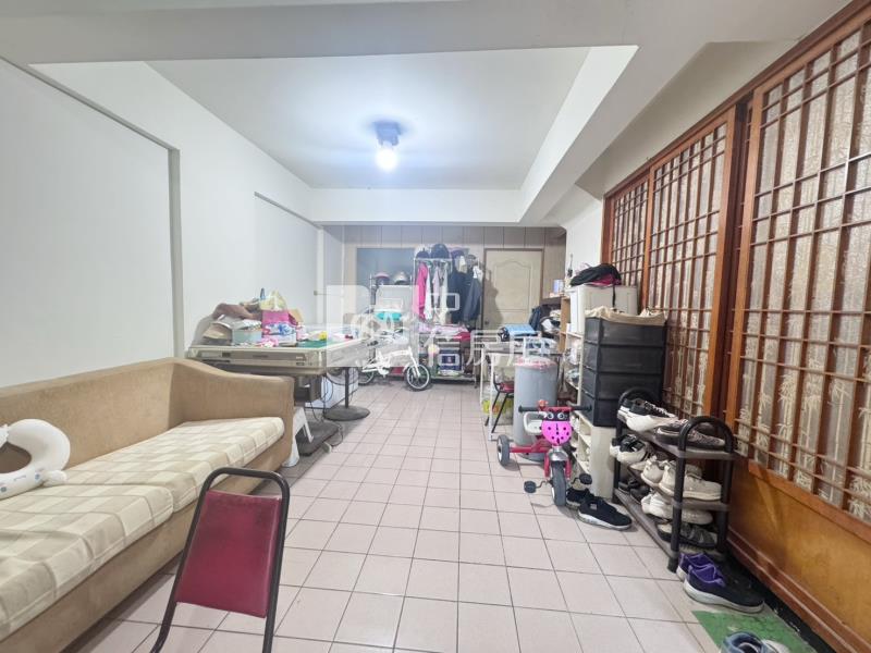 大園中正東路近航空城透天房屋室內格局與周邊環境