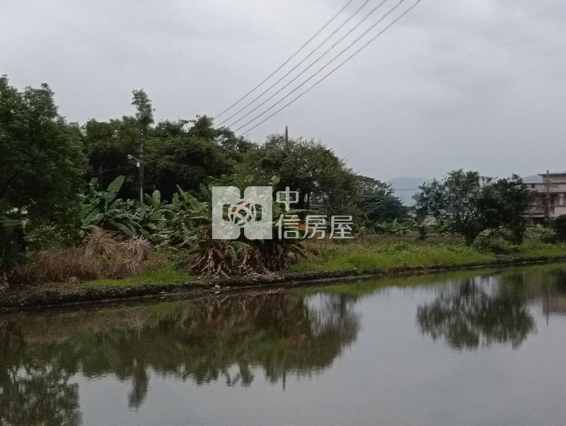 冬山近省道足坪大面寬農地房屋室內格局與周邊環境