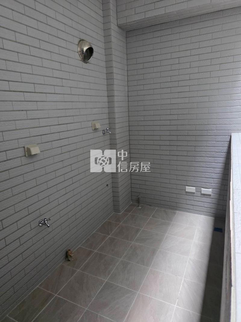 冬山河都心首選成家電梯兩房房屋室內格局與周邊環境