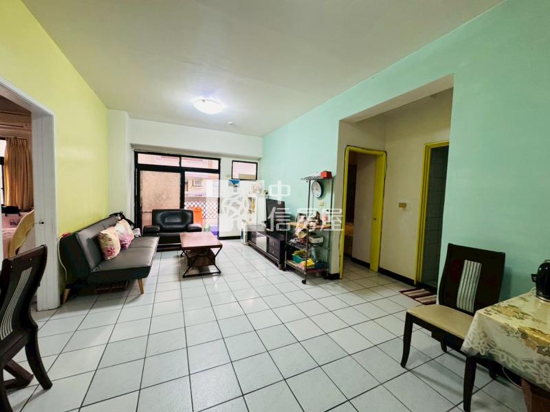 國宅精美3房房屋室內格局與周邊環境