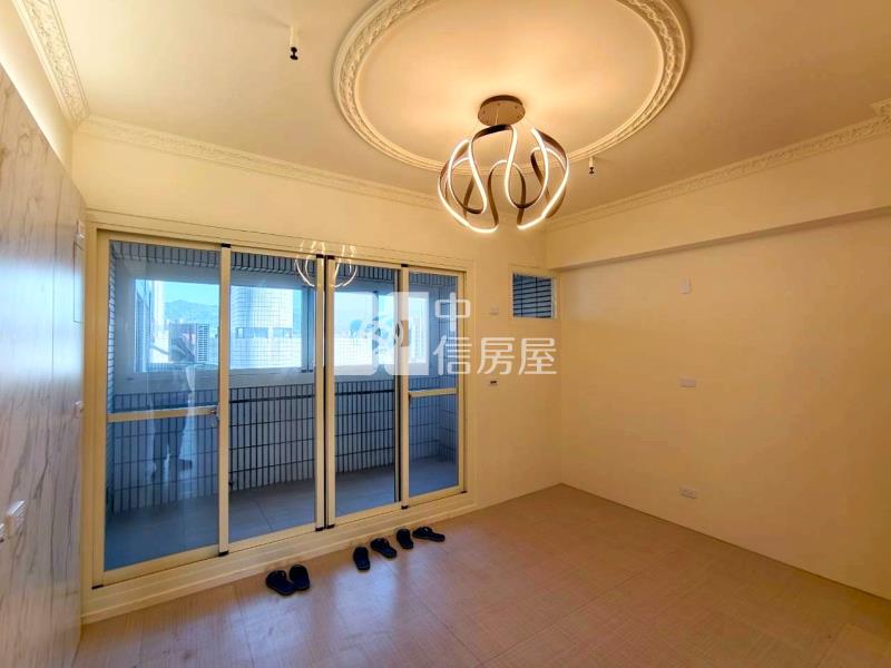 東山商圈建功國小三房車位高樓房屋室內格局與周邊環境