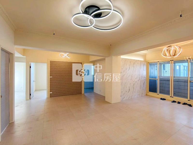 東山商圈建功國小三房車位高樓房屋室內格局與周邊環境