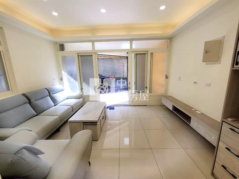 高城商圈近署桃全新整理一樓美2房房屋室內格局與周邊環境