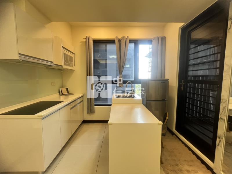 潤隆真愛海景二房車位房屋室內格局與周邊環境