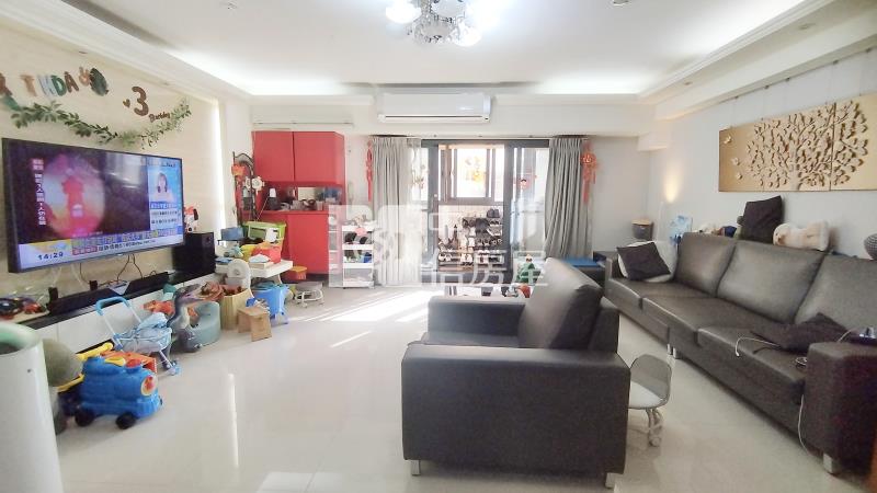 麗富金城大3房房屋室內格局與周邊環境