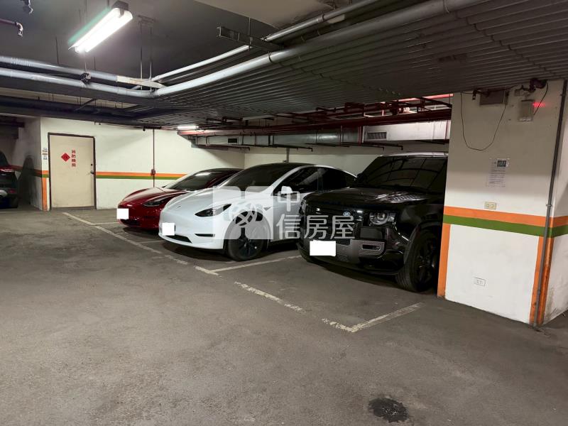 中壢SOGO旁~海華【國家宮庭】3房車位房屋室內格局與周邊環境