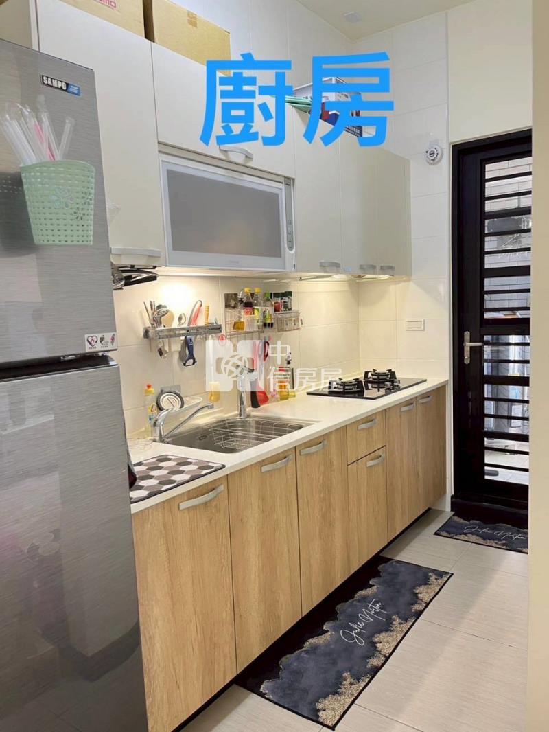 學甲晶硯大兩房輕屋齡華廈房屋室內格局與周邊環境