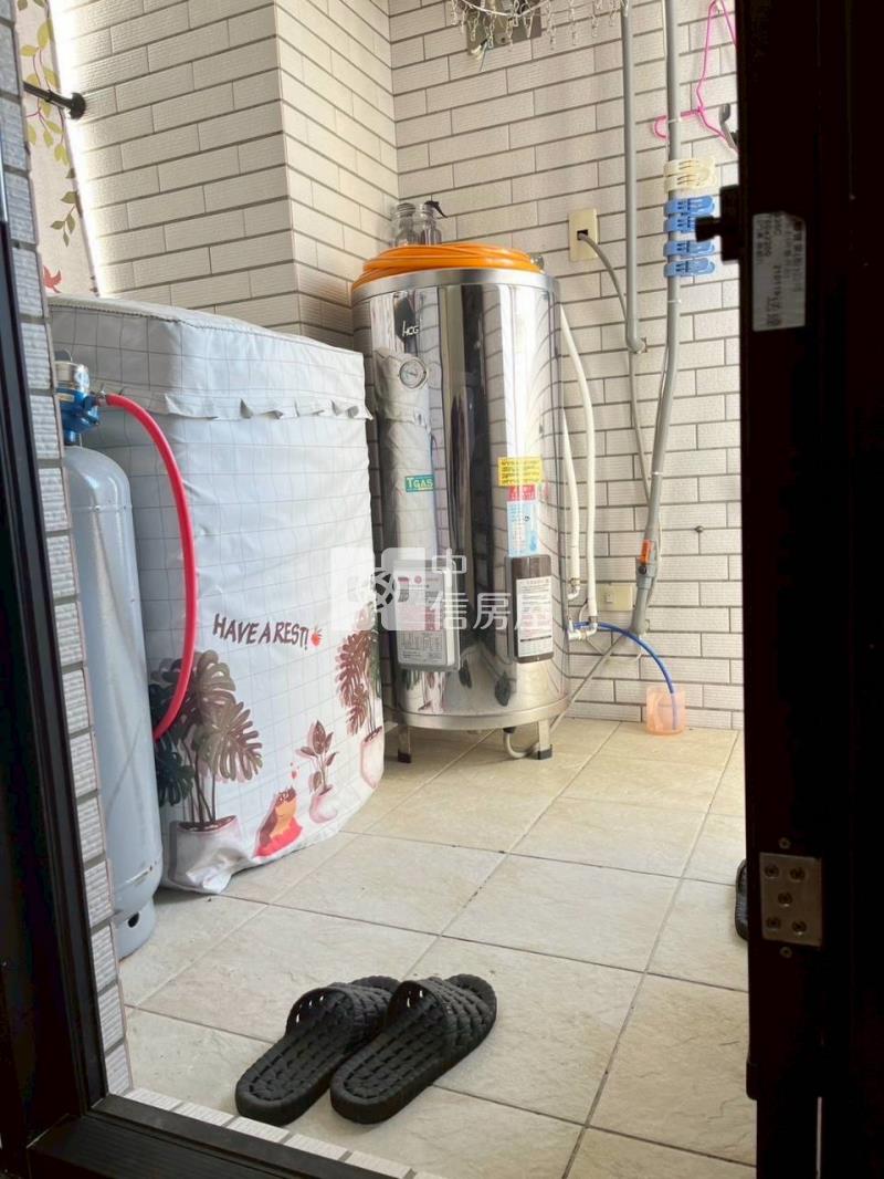 學甲晶硯大兩房輕屋齡華廈房屋室內格局與周邊環境